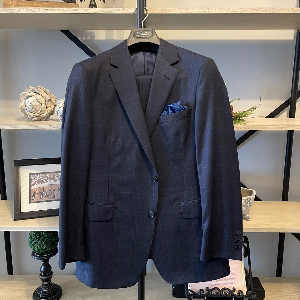 J.P. Tilford By Samuelsohn - Suit